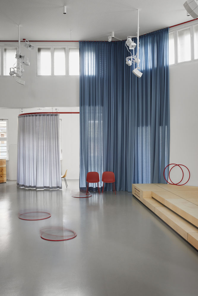 SPIELFELD Digital Hub / LXSY Architekten