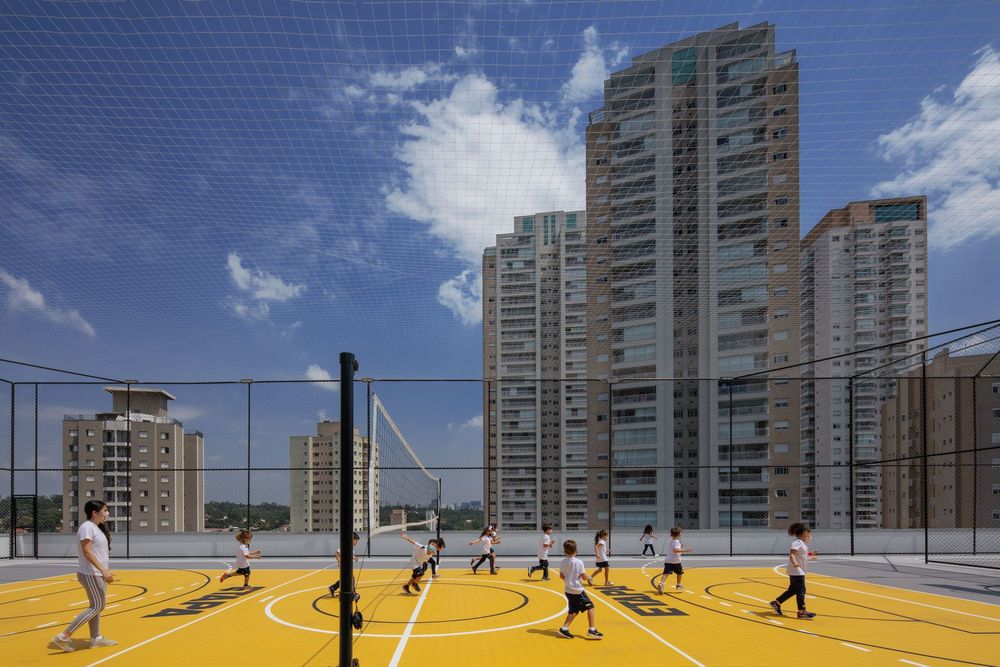 Etapa Vila Mascote School / Biselli Katchborian Arquitetos