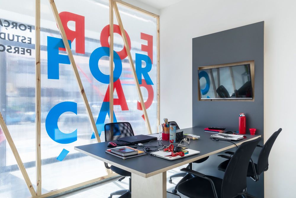 Forca Estudo Personalizado School / Pianca Arquitetura