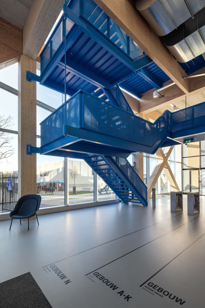 Renewal Koning Willem I College  / Nieuwe Architecten