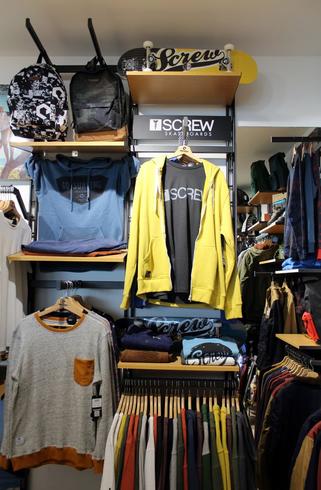 2014 年完成的 ERICEIRA SURF & SKATE 店铺室内设计