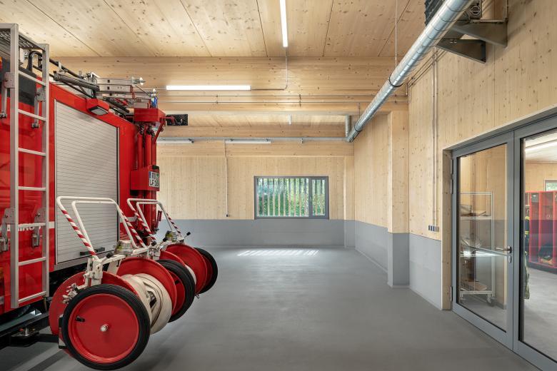 Nina Baisch, Fotografie für Architektur.丨Erweiterung Feuerwehrhaus Schlier丨德国
