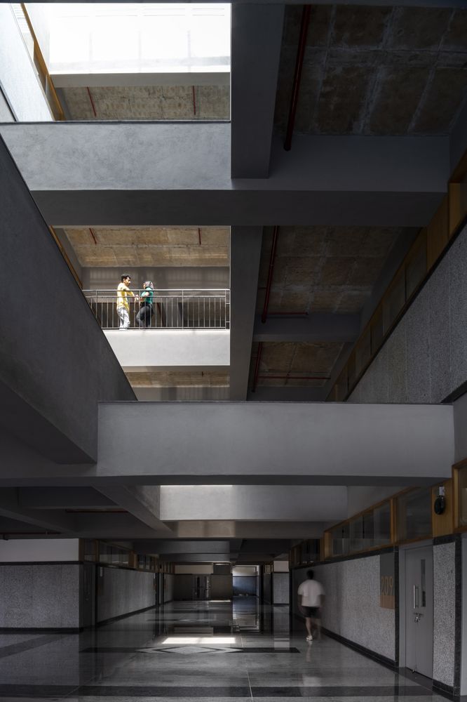 St. Joseph’s College of Law Bengaluru / BetweenSpaces