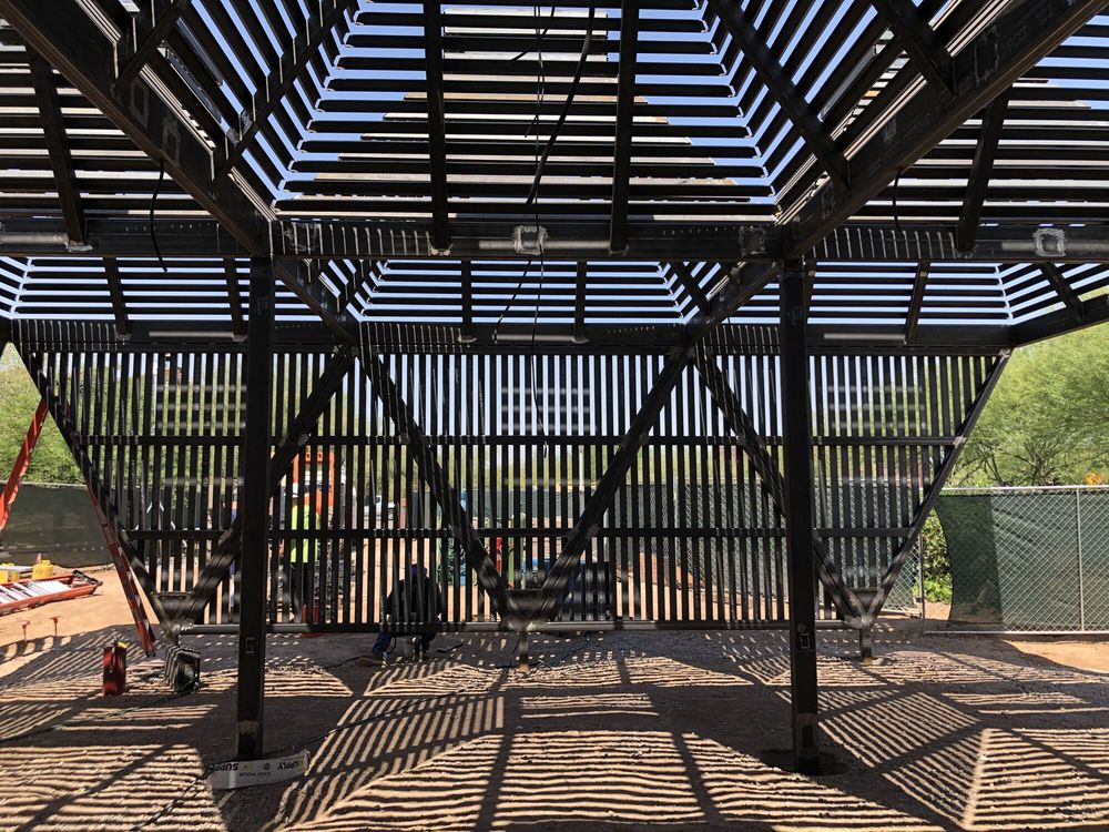 Outdoor Classroom Orange 1 / Design-Build Studio