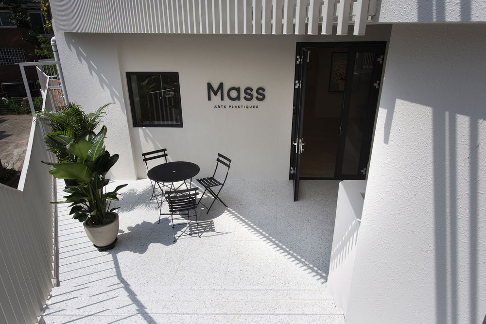 MASS Arts Plastiques Gallery / Form & Function