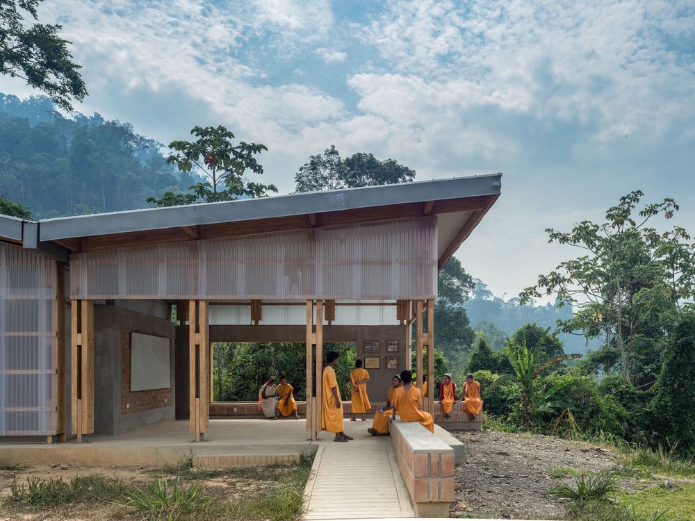 Technology and Environment Laboratory Mencoriari  / Semillas