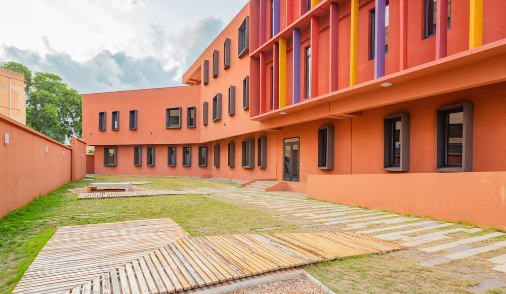 SÈMÈONE Center / COBLOC Architecture