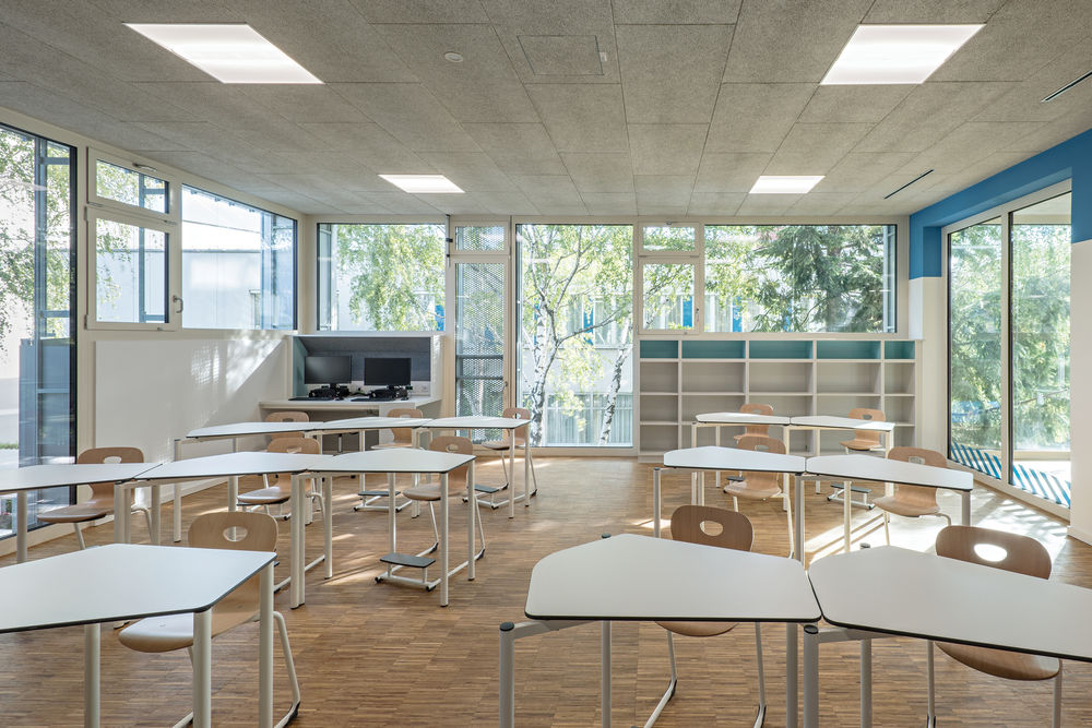 Längenfeldgasse Primary and Vocational School  / PPAG architects