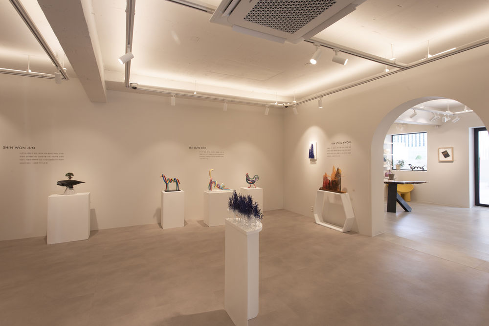MASS Arts Plastiques Gallery / Form & Function