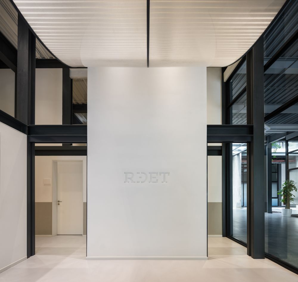 RIDET office by RooMoo Design Studio