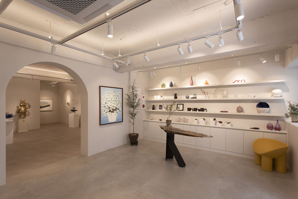 MASS Arts Plastiques Gallery / Form & Function