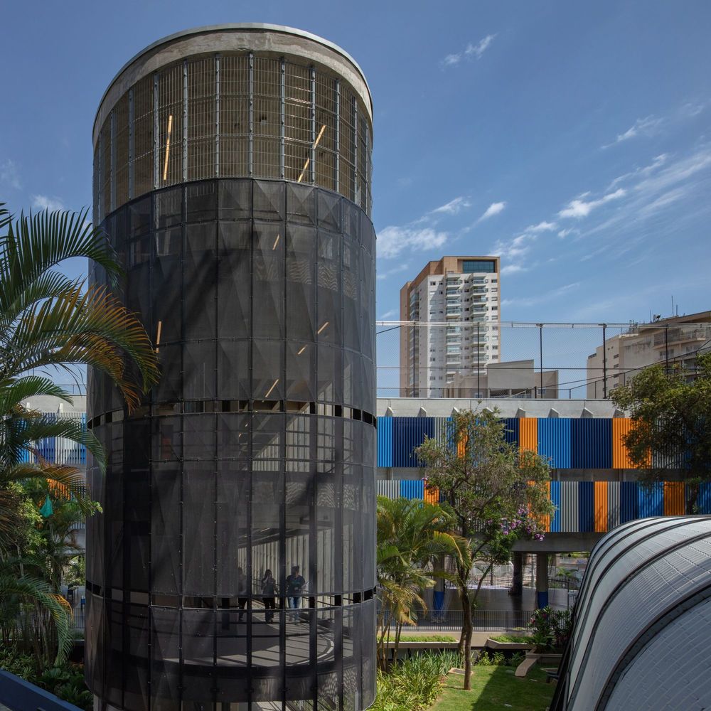 Etapa Vila Mascote School / Biselli Katchborian Arquitetos