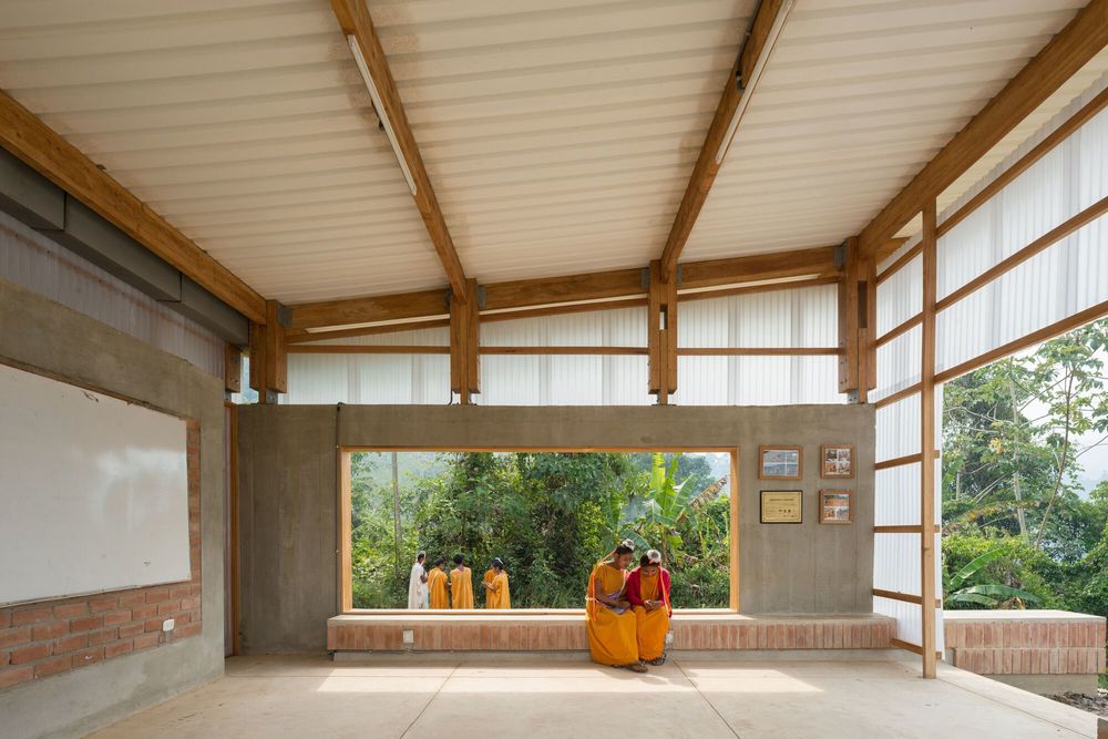 Technology and Environment Laboratory Mencoriari  / Semillas