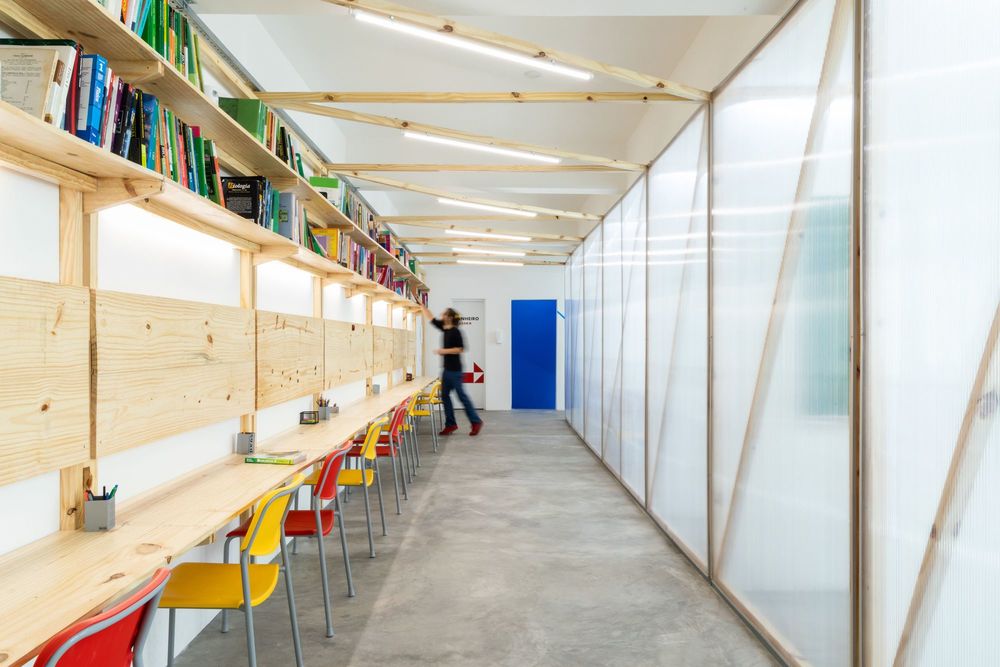 Forca Estudo Personalizado School / Pianca Arquitetura
