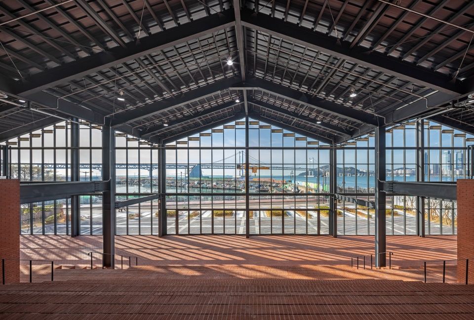 Millac 滨海市场，釜山 / LJL Architects + 2K1 Architecture，城市化与海景的完美融合