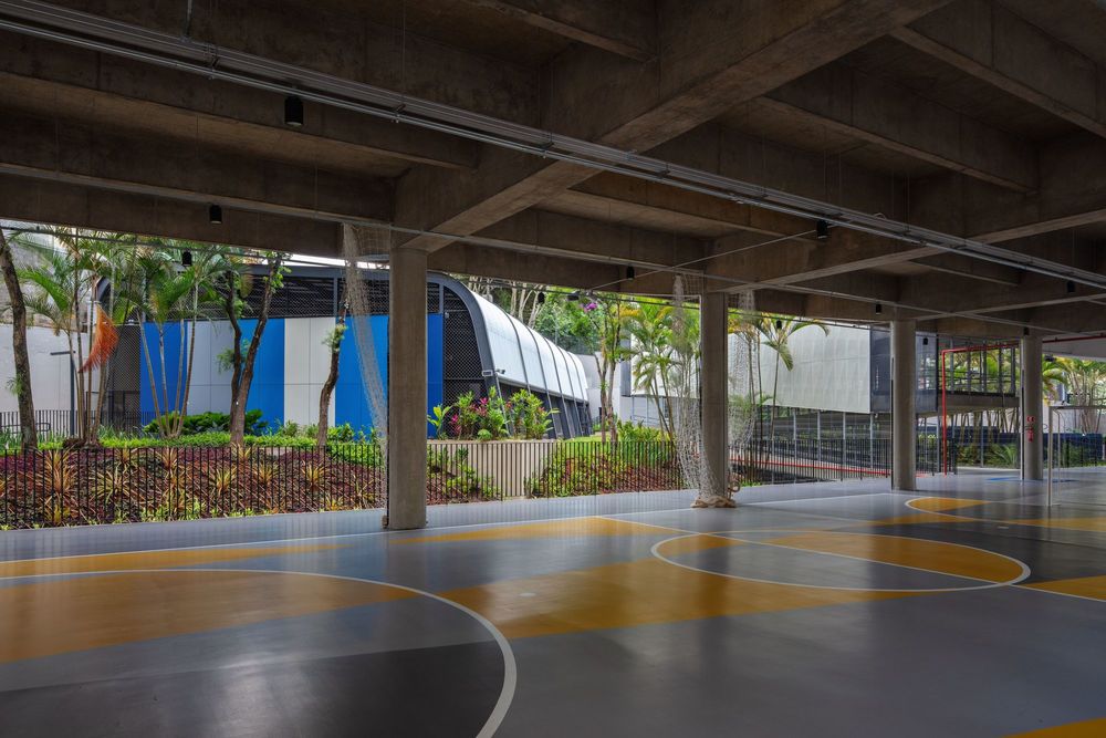 Etapa Vila Mascote School / Biselli Katchborian Arquitetos