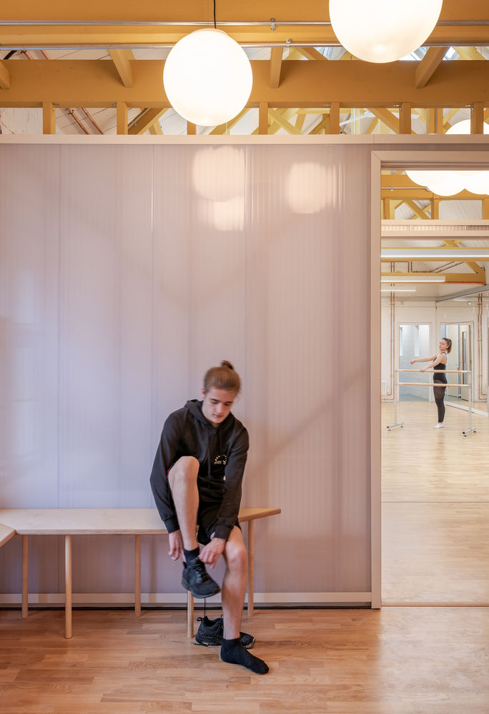 Harrow Arts Centre / DK-CM