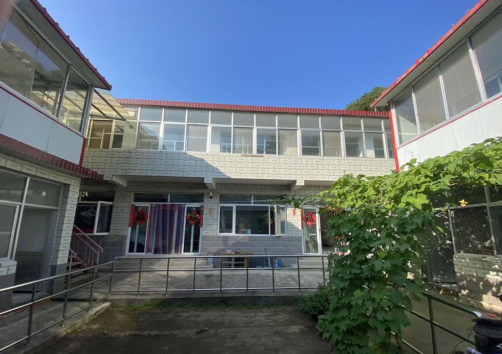北京尚隐面包树民宿设计