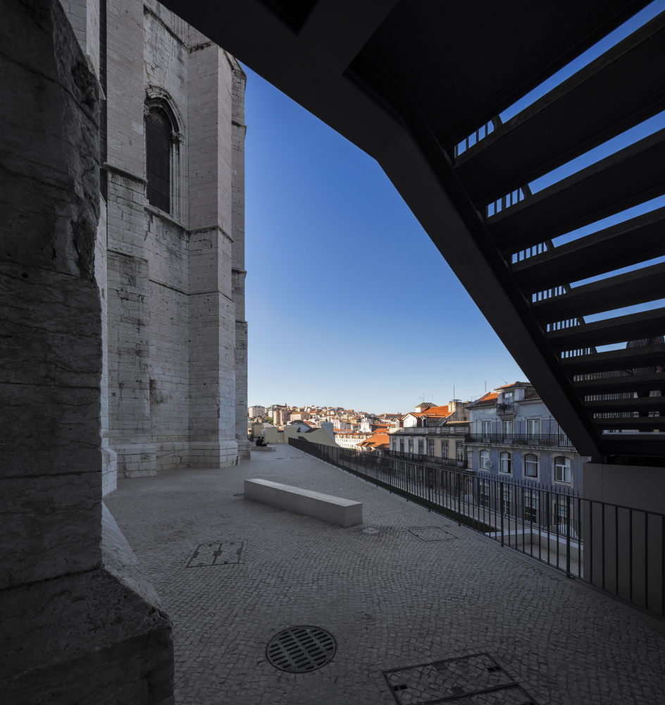 Urban Renewal of Chiado Neighborhood / Álvaro Siza + Carlos Castanheira