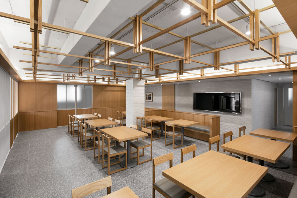 承载 70 年时光的"Chosunoak The Oak"餐厅