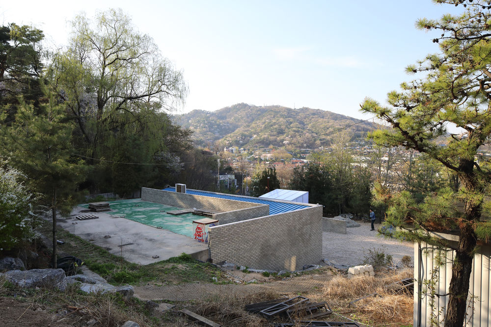 首尔 Seongbuk Dowon 展览馆——简约设计打造废弃空间新生