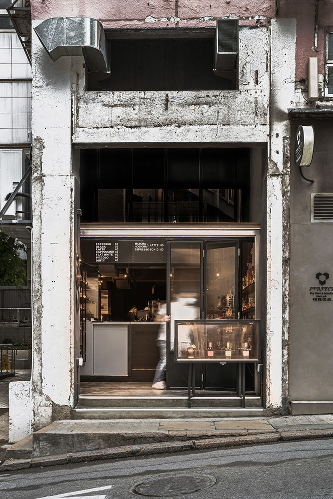 Dio 咖啡馆，香港/融入中环街景