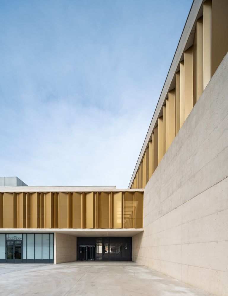 Salesianos Pamplona Institute / Garmendia Cordero Arquitectos + TCGA Arquitectos