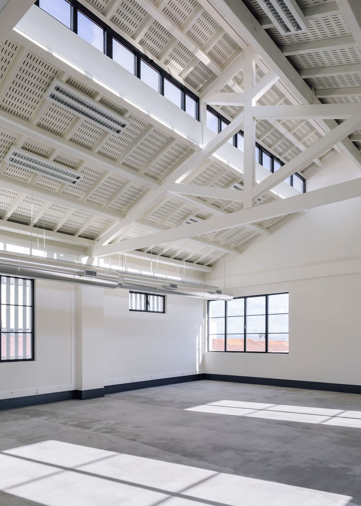 Cais do Tojo Building / LADO Arquitectura e Design