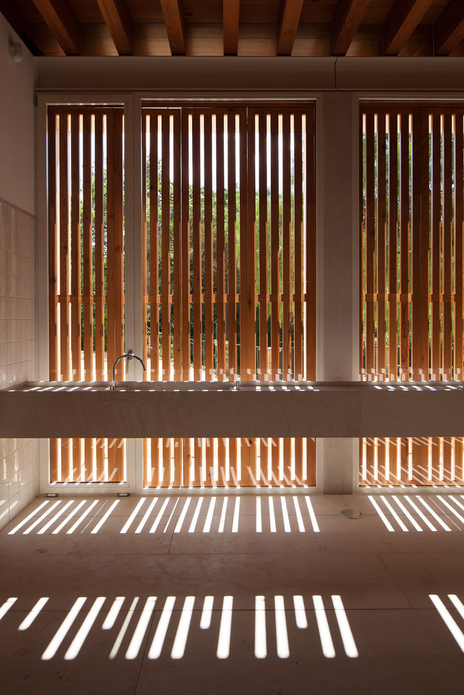 Tropical Greenhouses of University of Coimbra's Botanical Garden / João Mendes Ribeiro