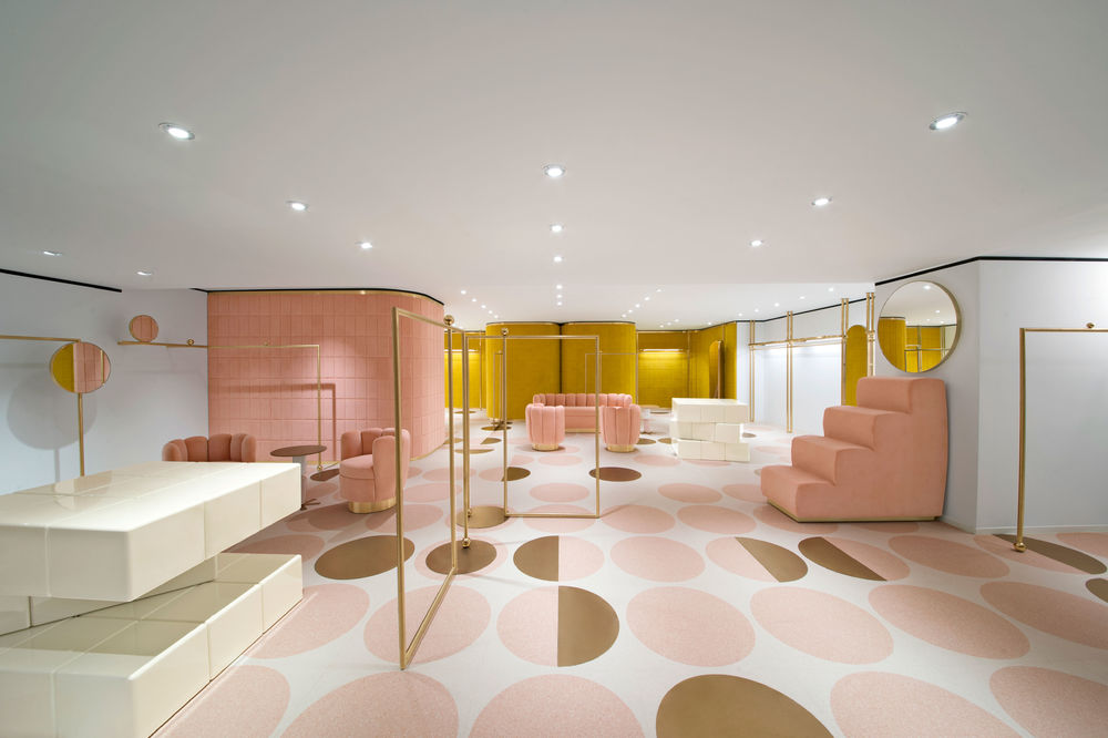 零售REDVALENTINO HONG KONG
