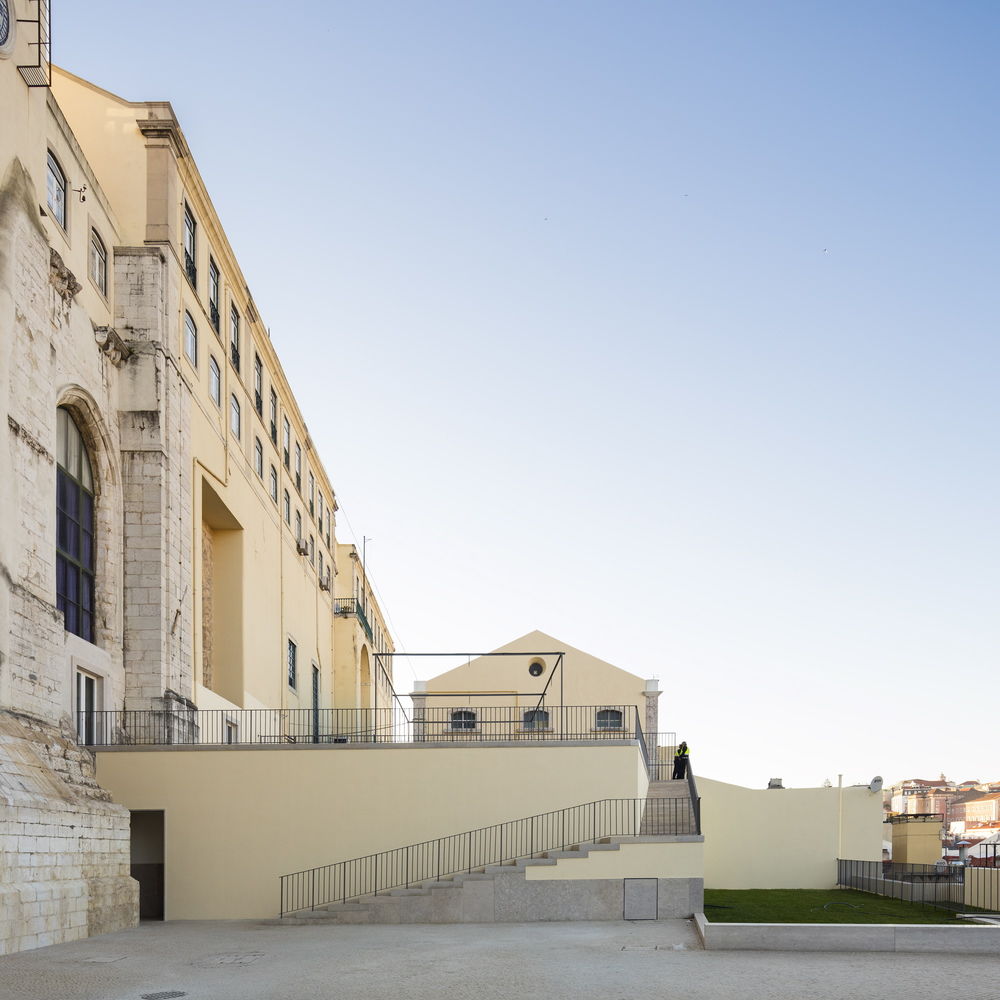 Urban Renewal of Chiado Neighborhood / Álvaro Siza + Carlos Castanheira