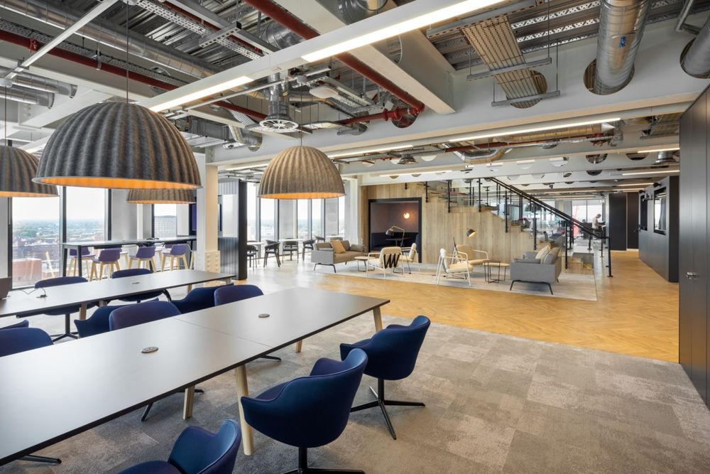 Autocab Offices Manchester - 灵活多元的现代办公空间设计