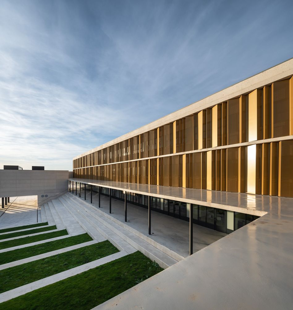 Salesianos Pamplona Institute / Garmendia Cordero Arquitectos + TCGA Arquitectos