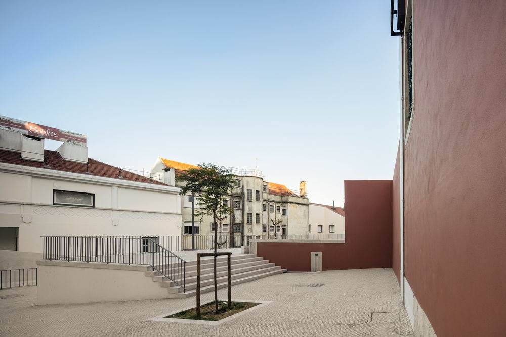 Urban Renewal of Chiado Neighborhood / Álvaro Siza + Carlos Castanheira