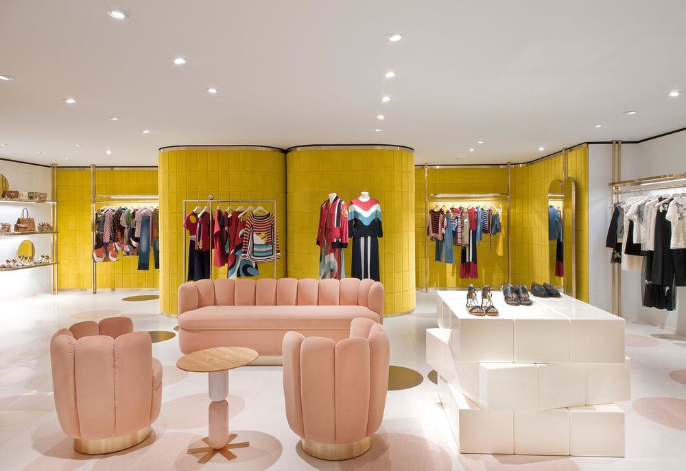 零售REDVALENTINO HONG KONG