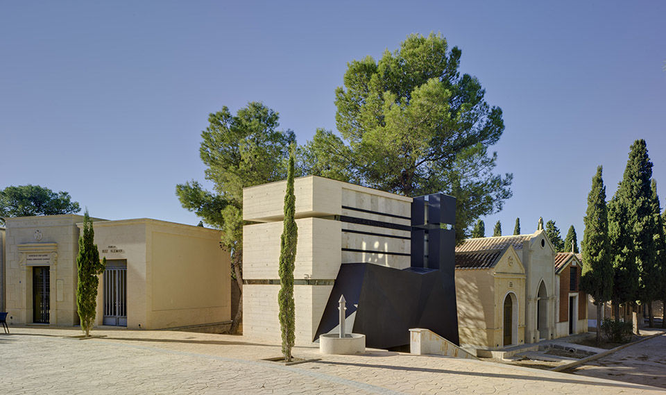 宗教建筑 / Martinez Vidal