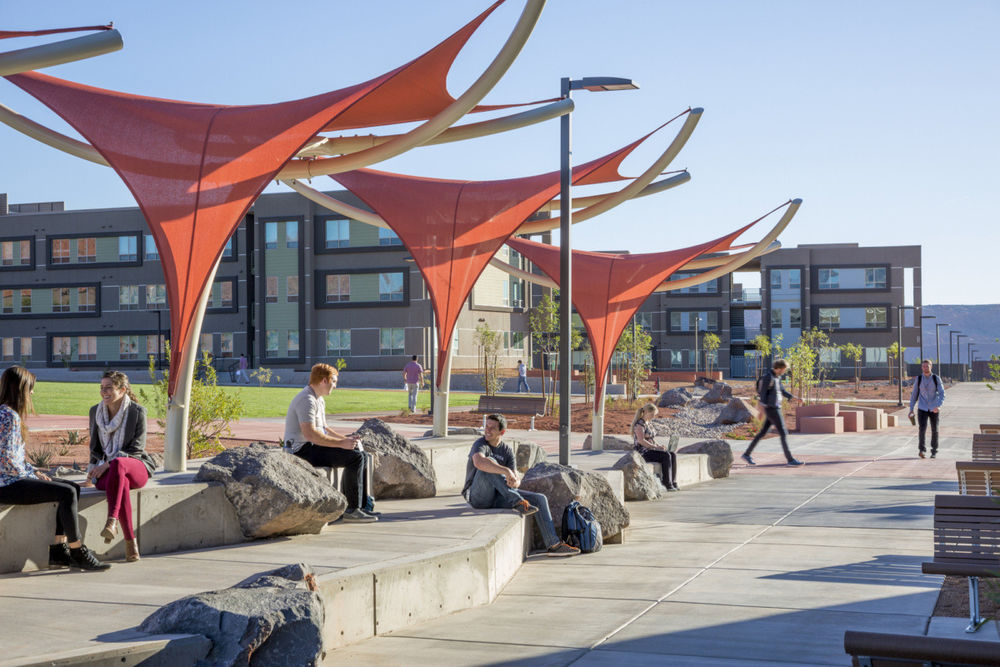 山峦奇景中的学习空间——OZ Architecture 打造 Rocky Vista 大学校园