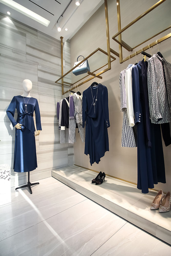 【静观堂设计】 LAI睐女装品牌专营店