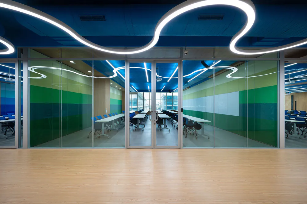 Atlas SkillTech University