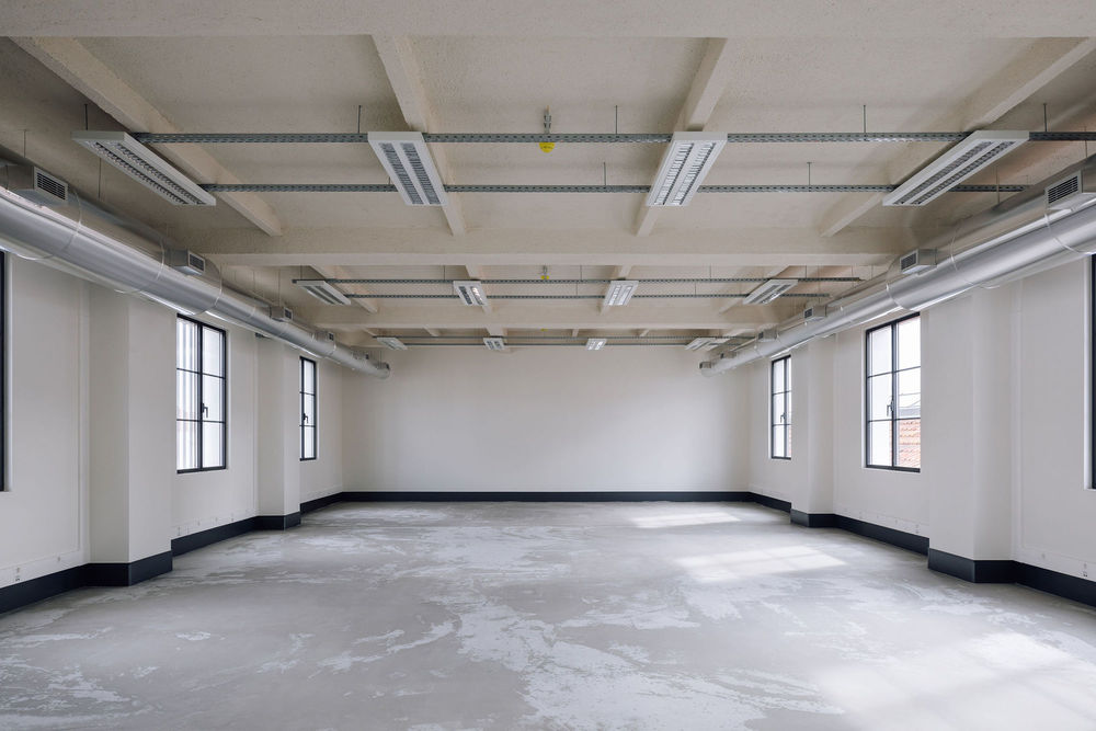 Cais do Tojo Building / LADO Arquitectura e Design