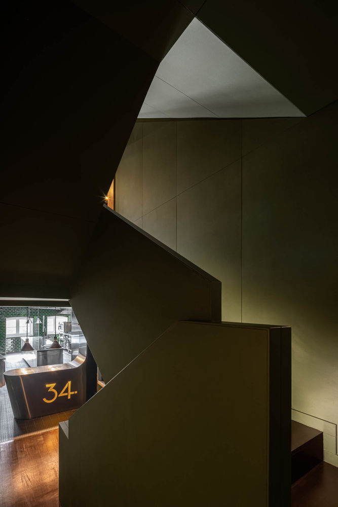 葡式风情 | REM'A Arquitectos 打造绿色艺术新餐厅