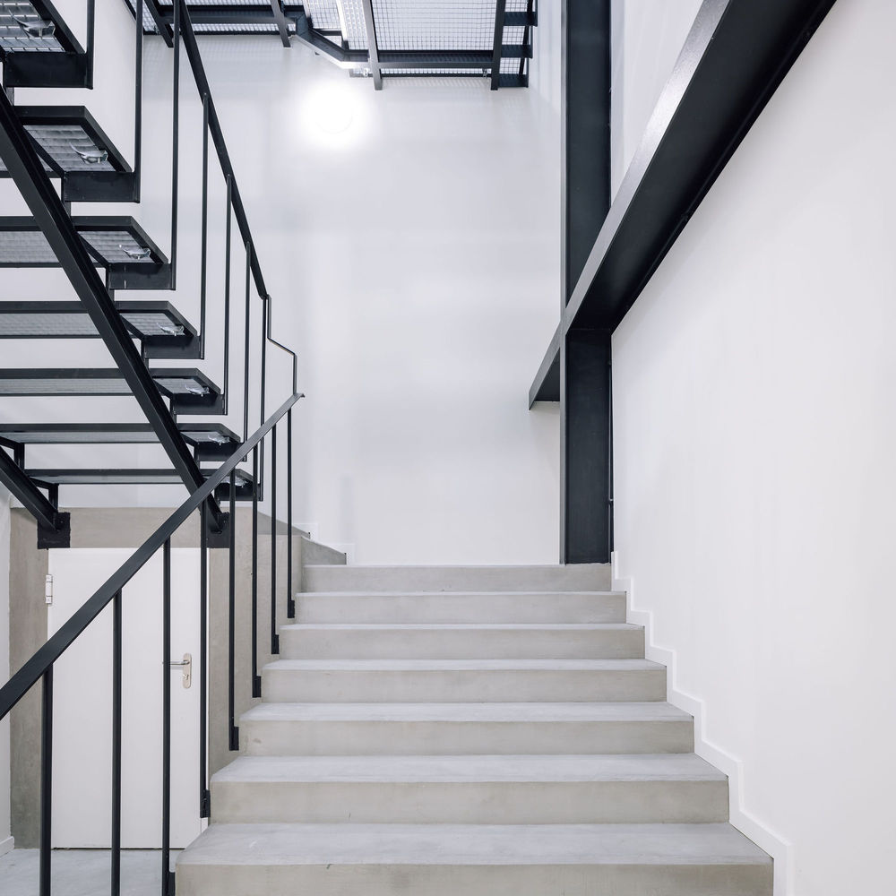 Cais do Tojo Building / LADO Arquitectura e Design