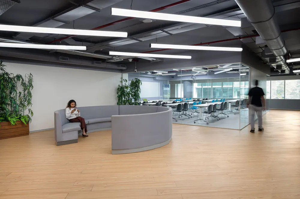 Atlas SkillTech University