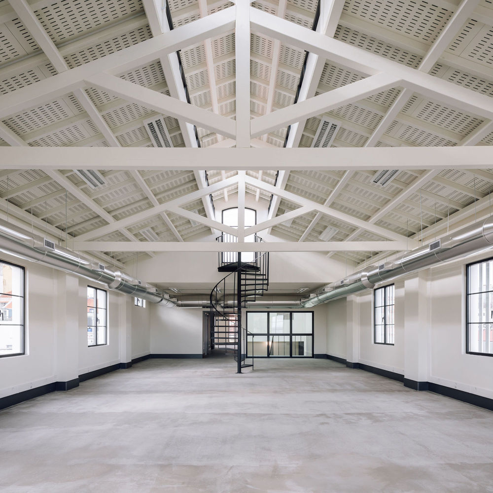 Cais do Tojo Building / LADO Arquitectura e Design