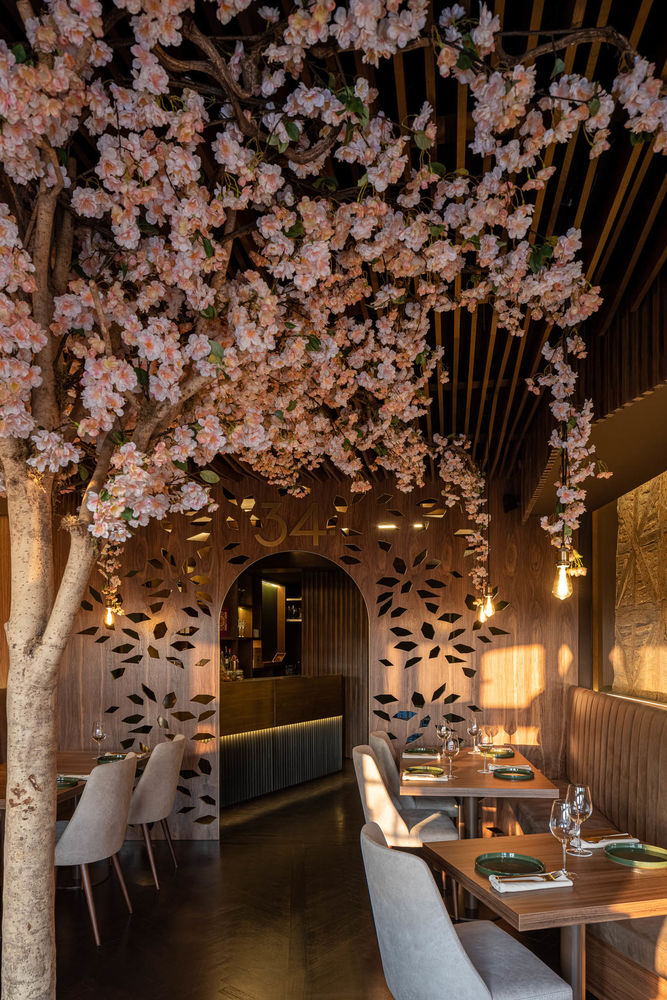 葡式风情 | REM'A Arquitectos 打造绿色艺术新餐厅