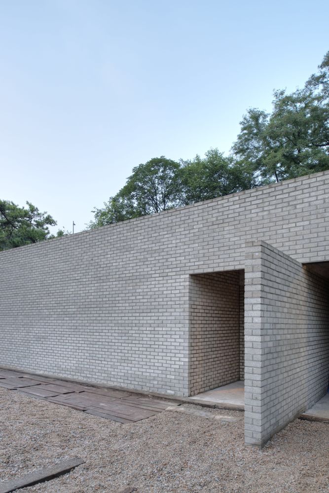首尔 Seongbuk Dowon 展览馆——简约设计打造废弃空间新生