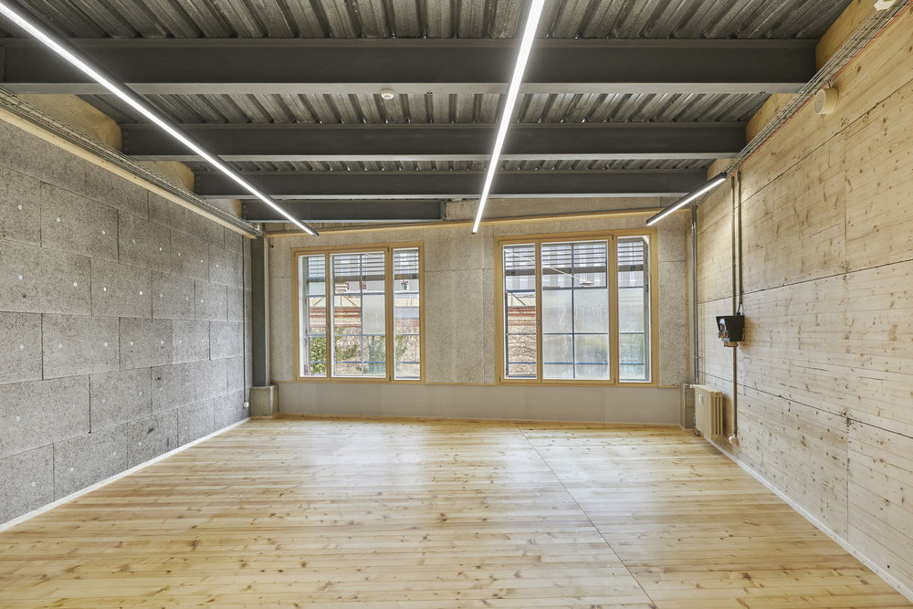K118 Kopfbau Halle 118 / baubüro in situ