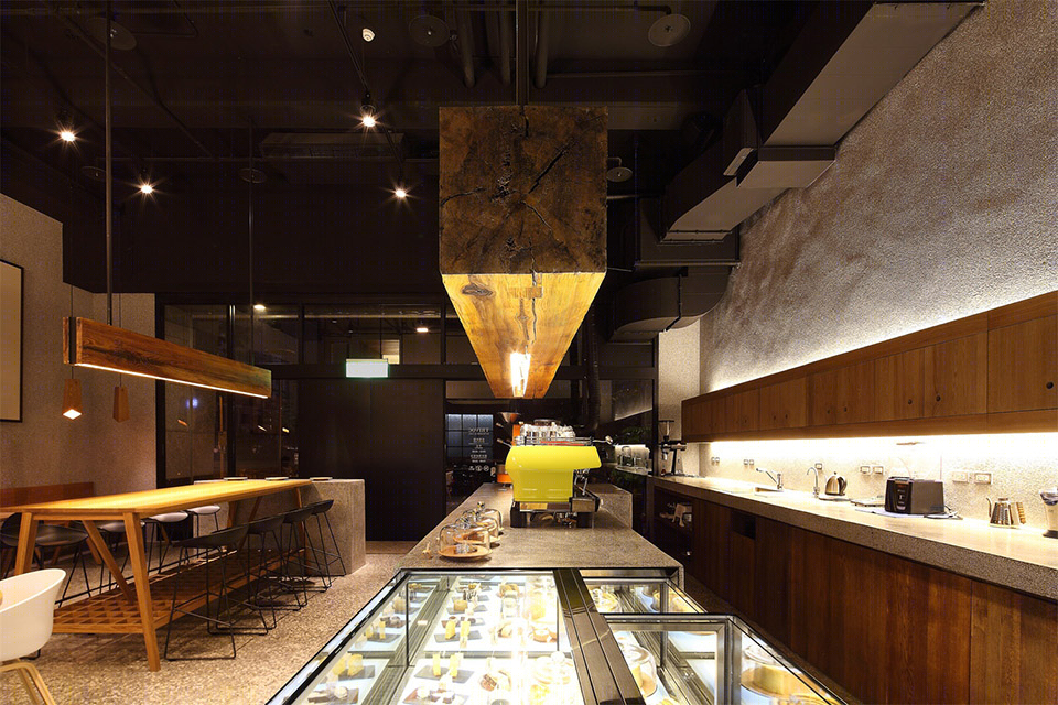台北 TRIVOC 甜品店 | 原木与石子的内敛空间