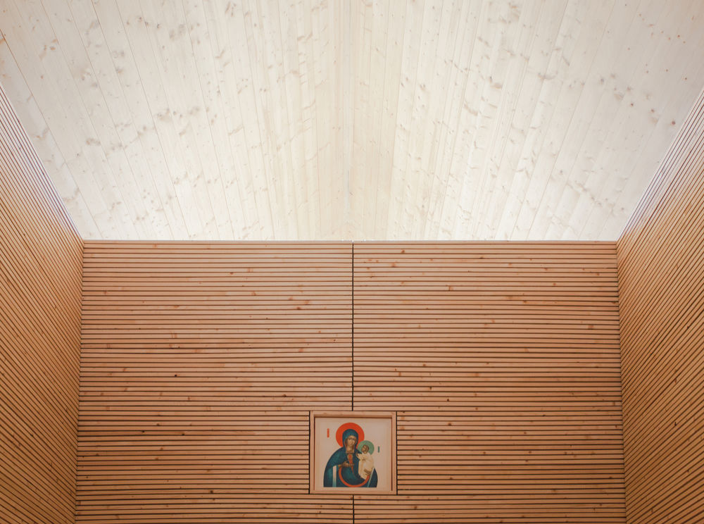 The Chapel of the Last Farewell / Jakub Turbasa + Bartlomiej Pyrzyk