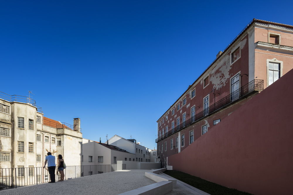 Urban Renewal of Chiado Neighborhood / Álvaro Siza + Carlos Castanheira